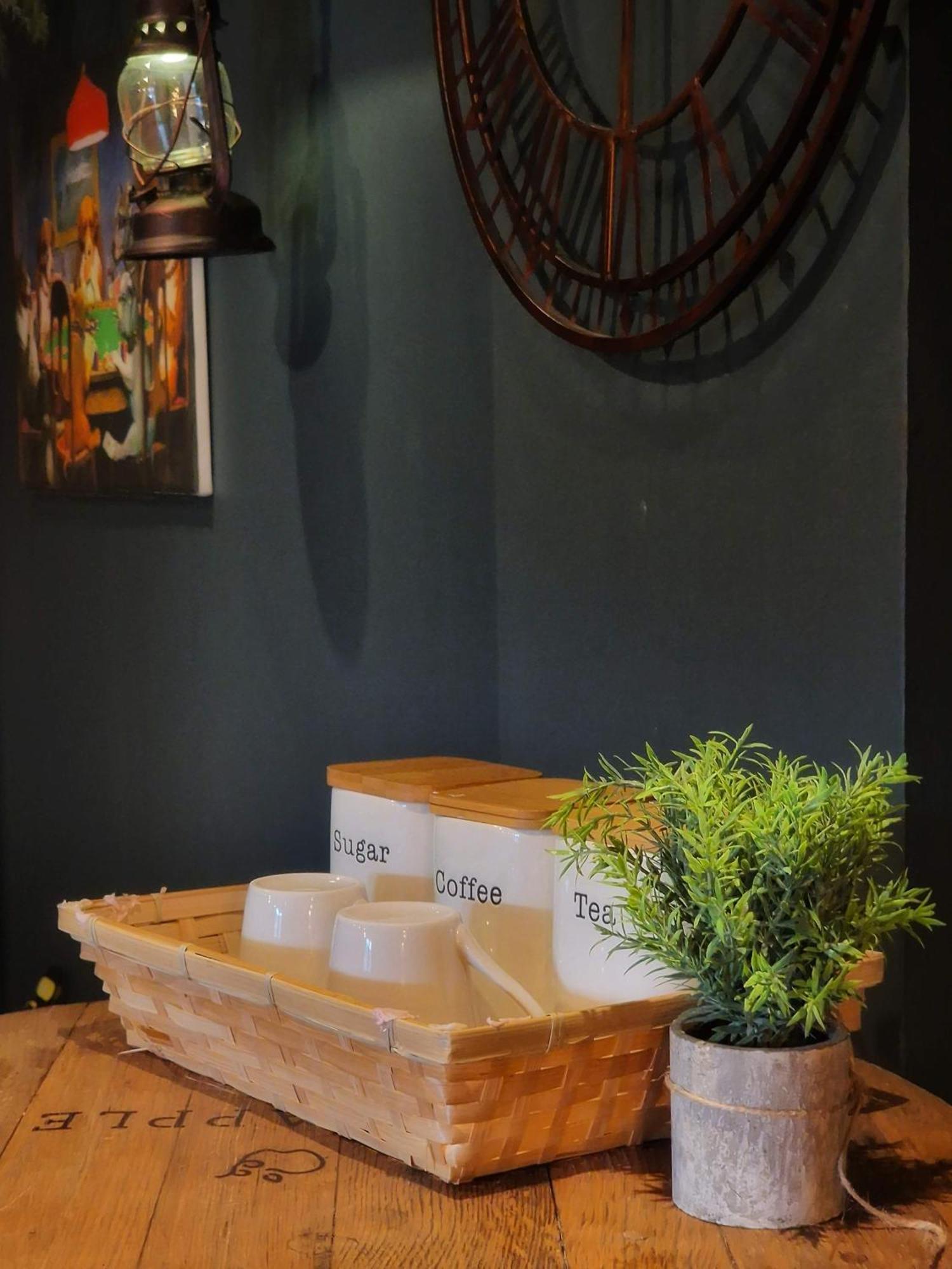 The Pub - Unique & Authentic Experience - Free Parking!, 5 Minutes From Airbus And The Mall Cribbs Bristol Exteriör bild
